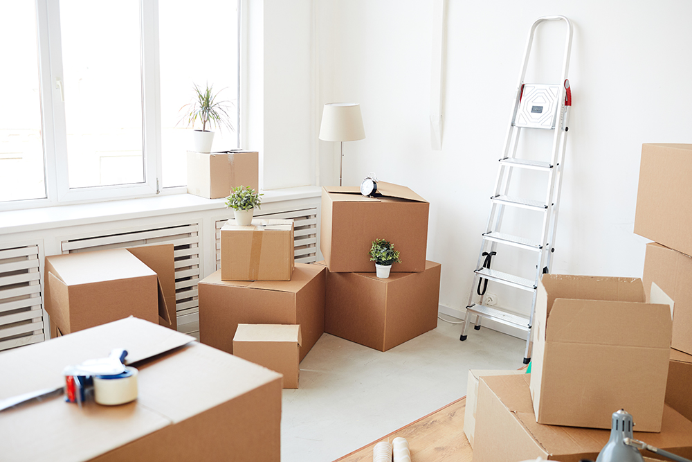 How to Prepare for Move-Out Cleaning 3 moving out background
