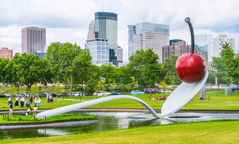Minneapolis Shines 27 Seasonal-Cleaning-Tips